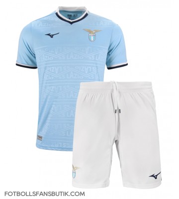 Lazio Replika Hemmatröja Barn 2024-25 Kortärmad (+ Korta byxor)